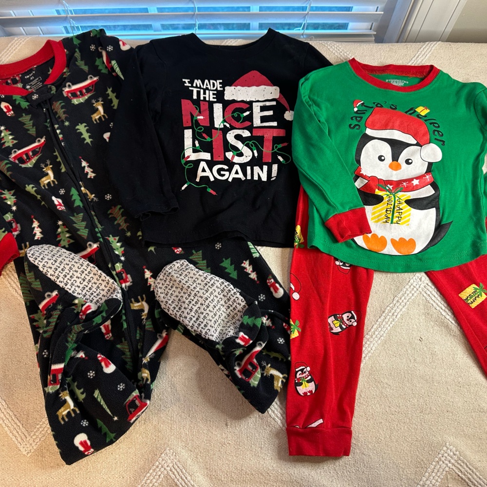 Toddler 4T Christmas pajamas
